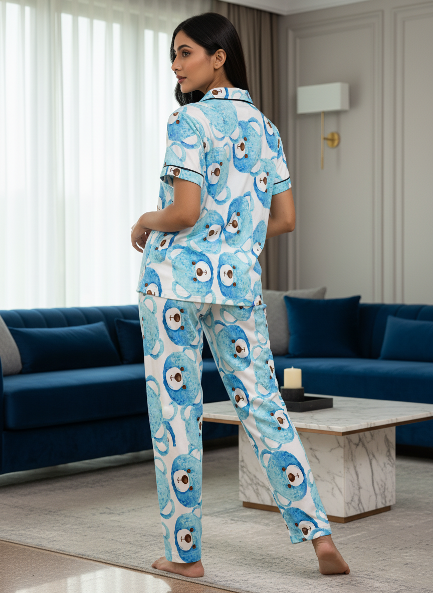 ＤＵＴＣＨ ＤＲＥＡＭ™ Women’s Soft Cotton Printed Night Suit Set – Cute Blue Bear Design (Top & Pajama Set)