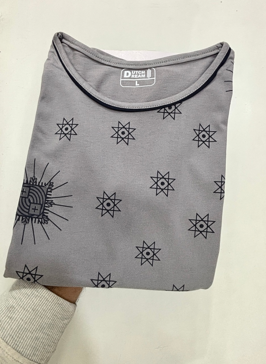 ＤＵＴＣＨ ＤＲＥＡＭ™ Women’s Printed Night Suit Set – Grey Short Sleeve Top with Solid Navy Pajama